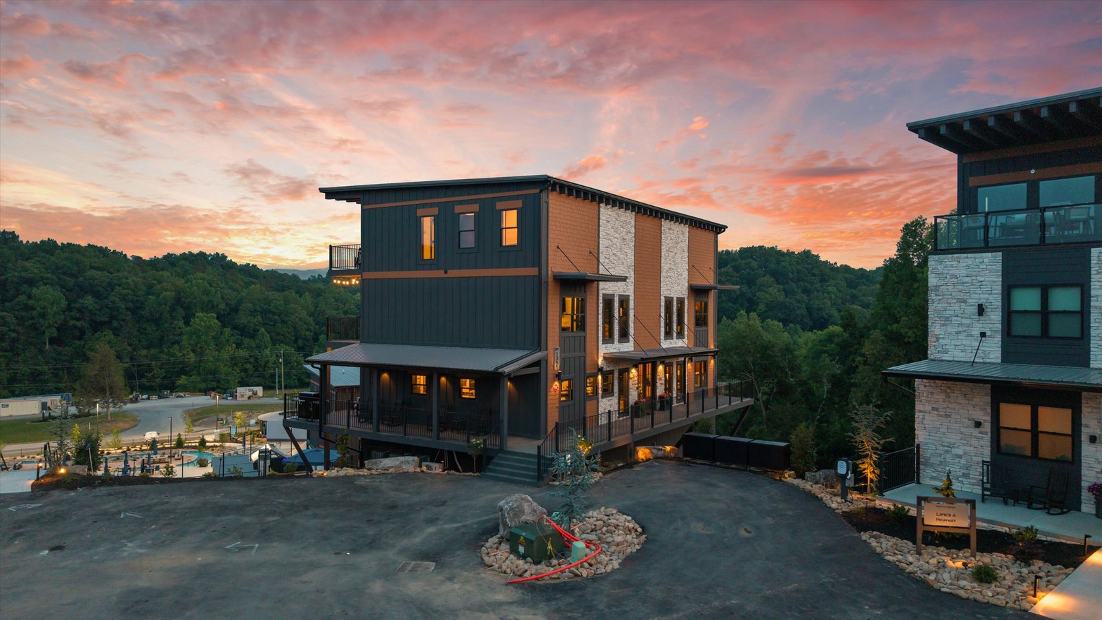 1362 Rambling Creek Way 6